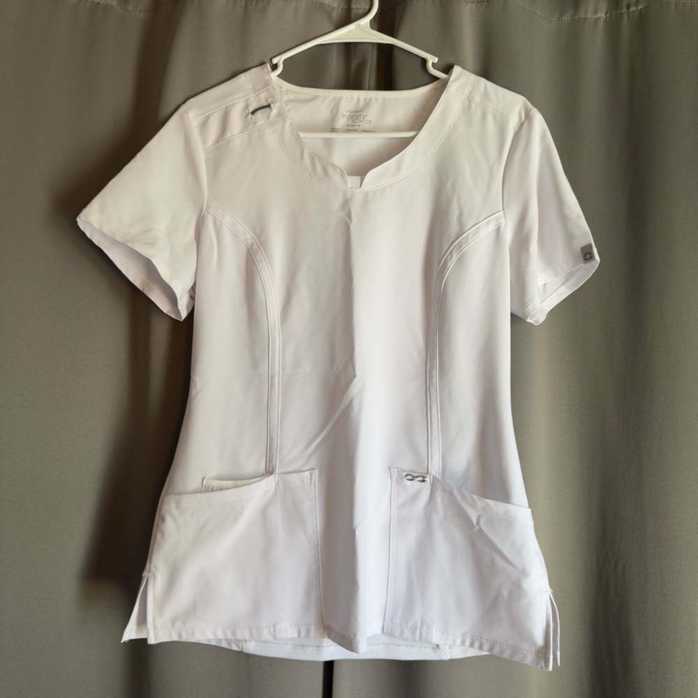 Cherokee Infinity Scrub Top